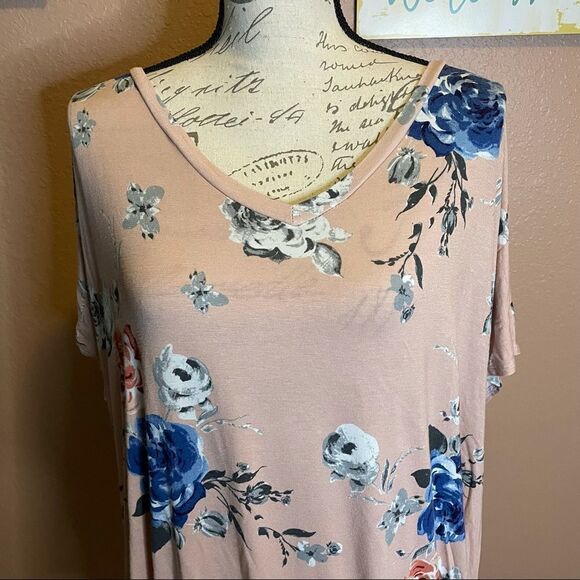 A.gain floral tunic - Picture 2 of 6